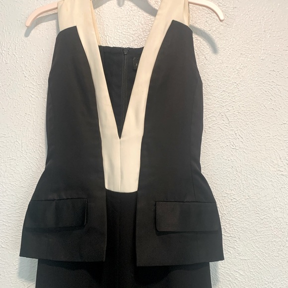 J. MENDEL Black and White Tux Floor Length Plunge Gown Piano Dress Peplum Waist - Picture 3 of 8